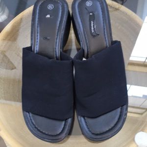 Xhilaration Stretch Slide Sandals Black 8.5